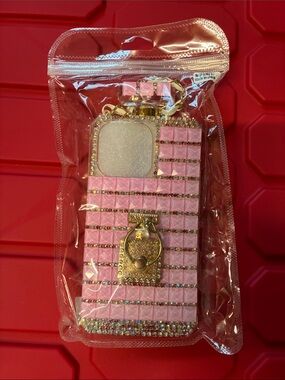 Source Unknown Pink Crystal Phone Case with Gold Ring Holder